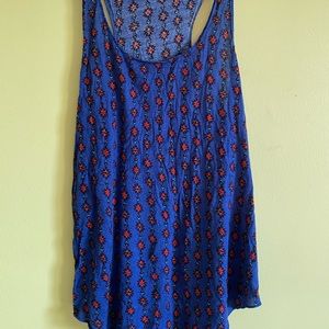 Blue tank top with red details